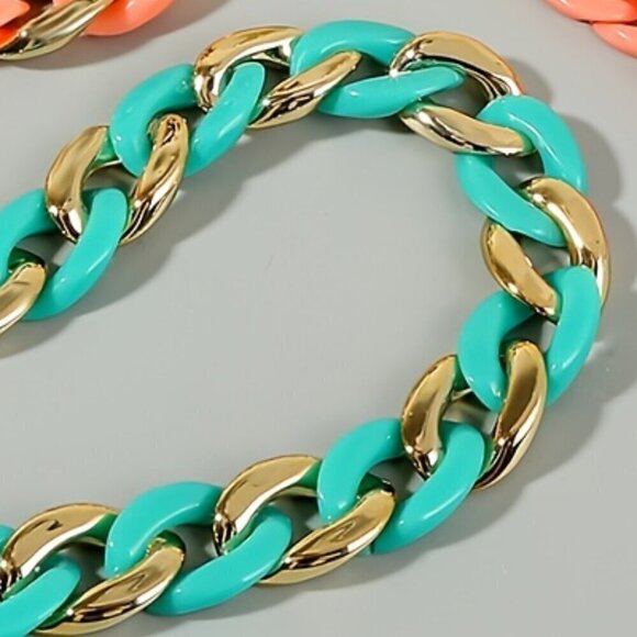 Elegant Chunky Women's Green Mix Acrylic Necklace - Picture 4 of 9